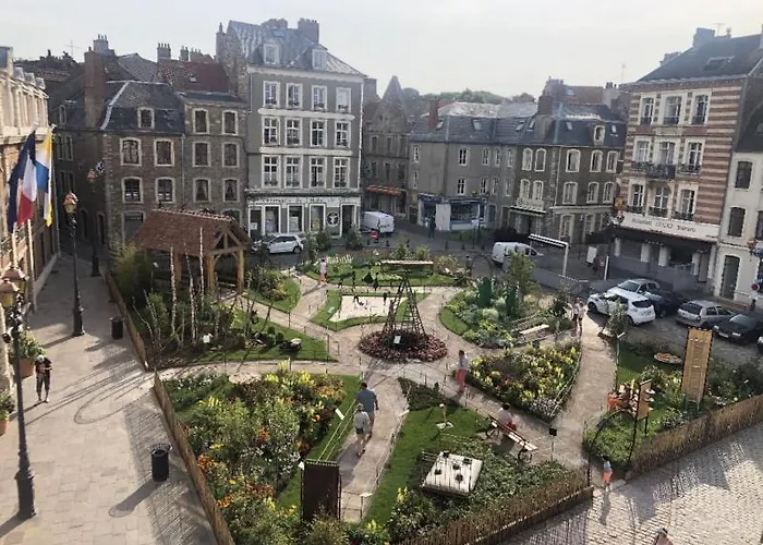 « L'escale Du Port » 400m De La Plage, 50m Du Centre Appartement